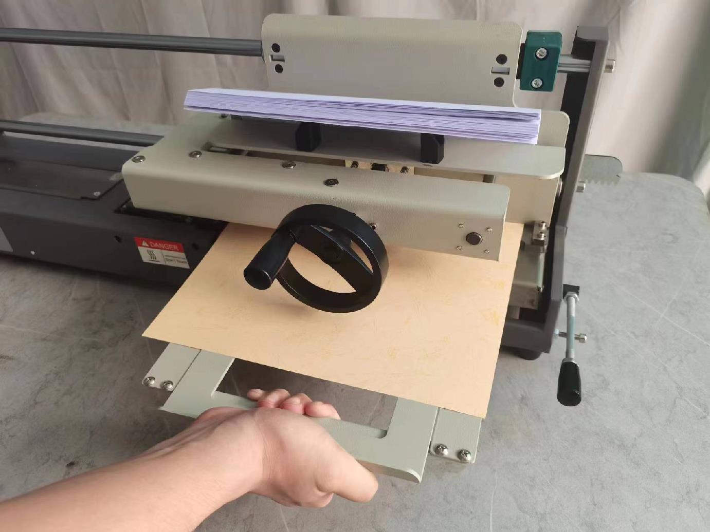 Профессиональная промышленная  – обзор и цена Binding Machine Comb
